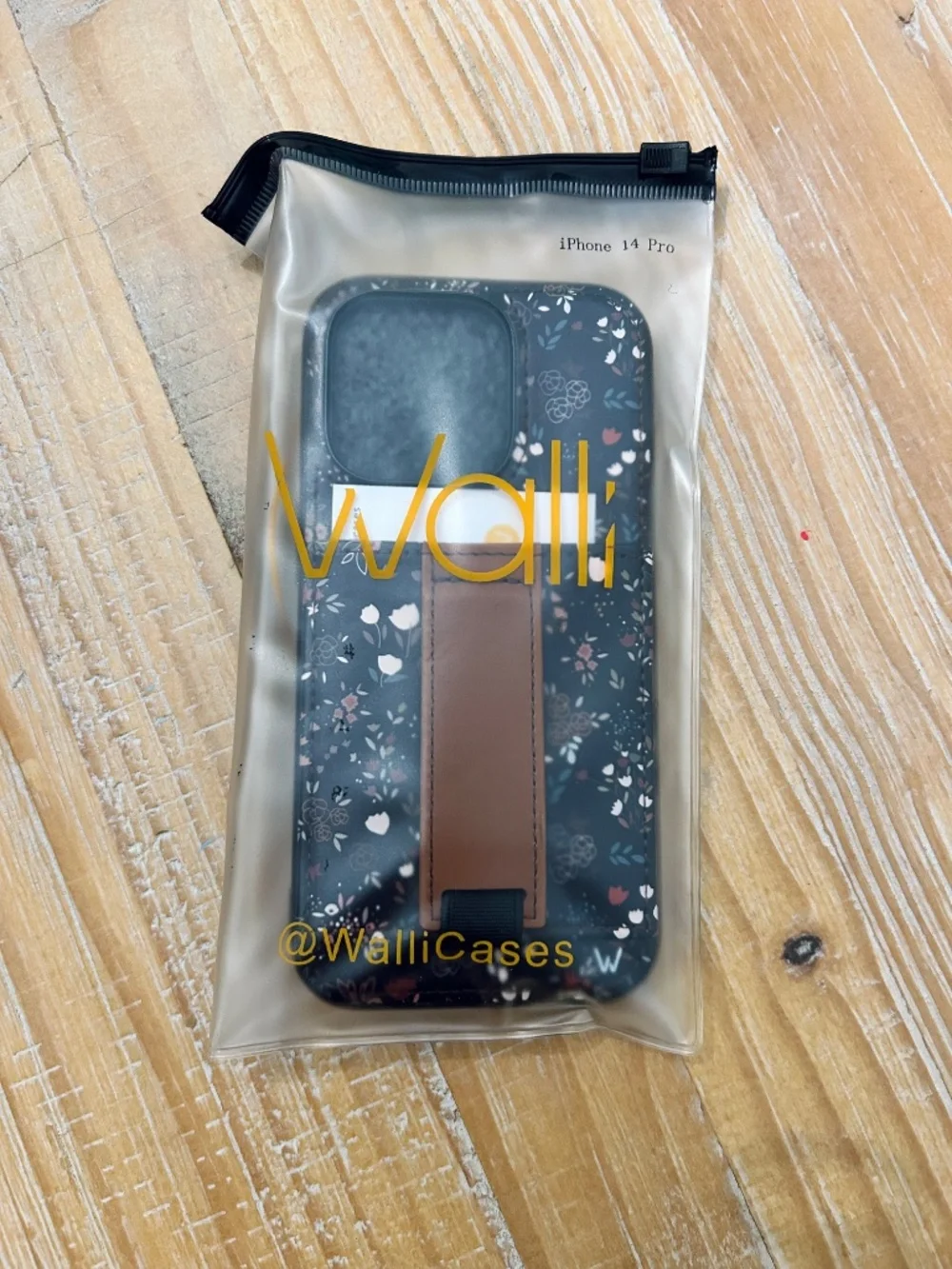 Walli Midnight Floral iPhone 14 Pro Case with Card Holder NIB